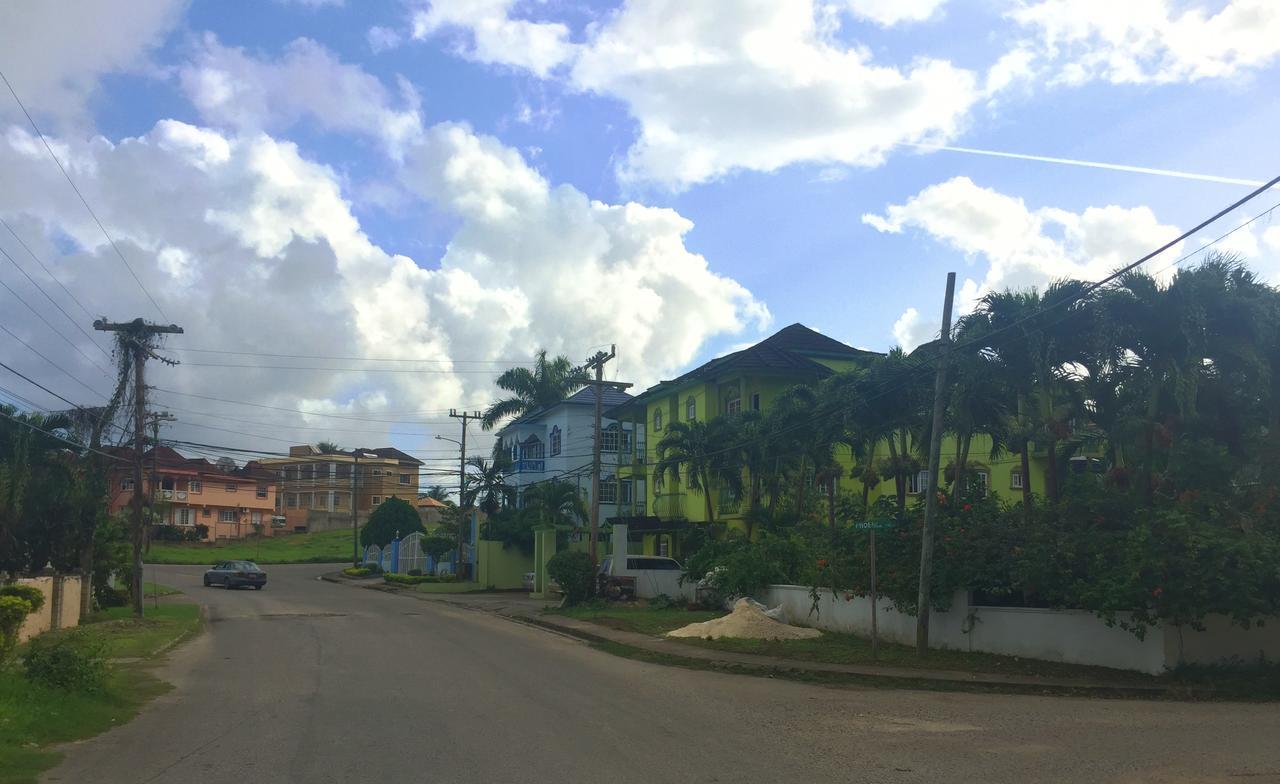 Yaad Hostel Montego Bay Buitenkant foto