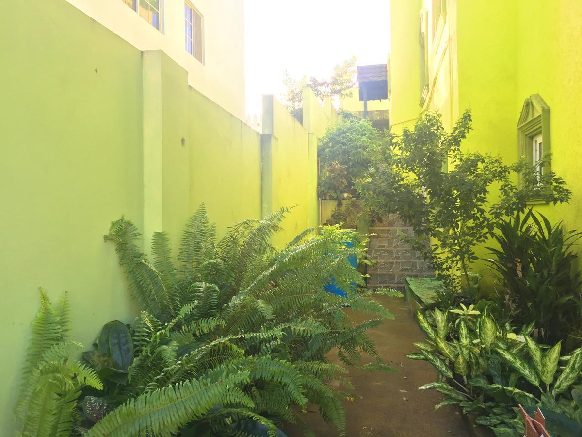 Yaad Hostel Montego Bay Buitenkant foto