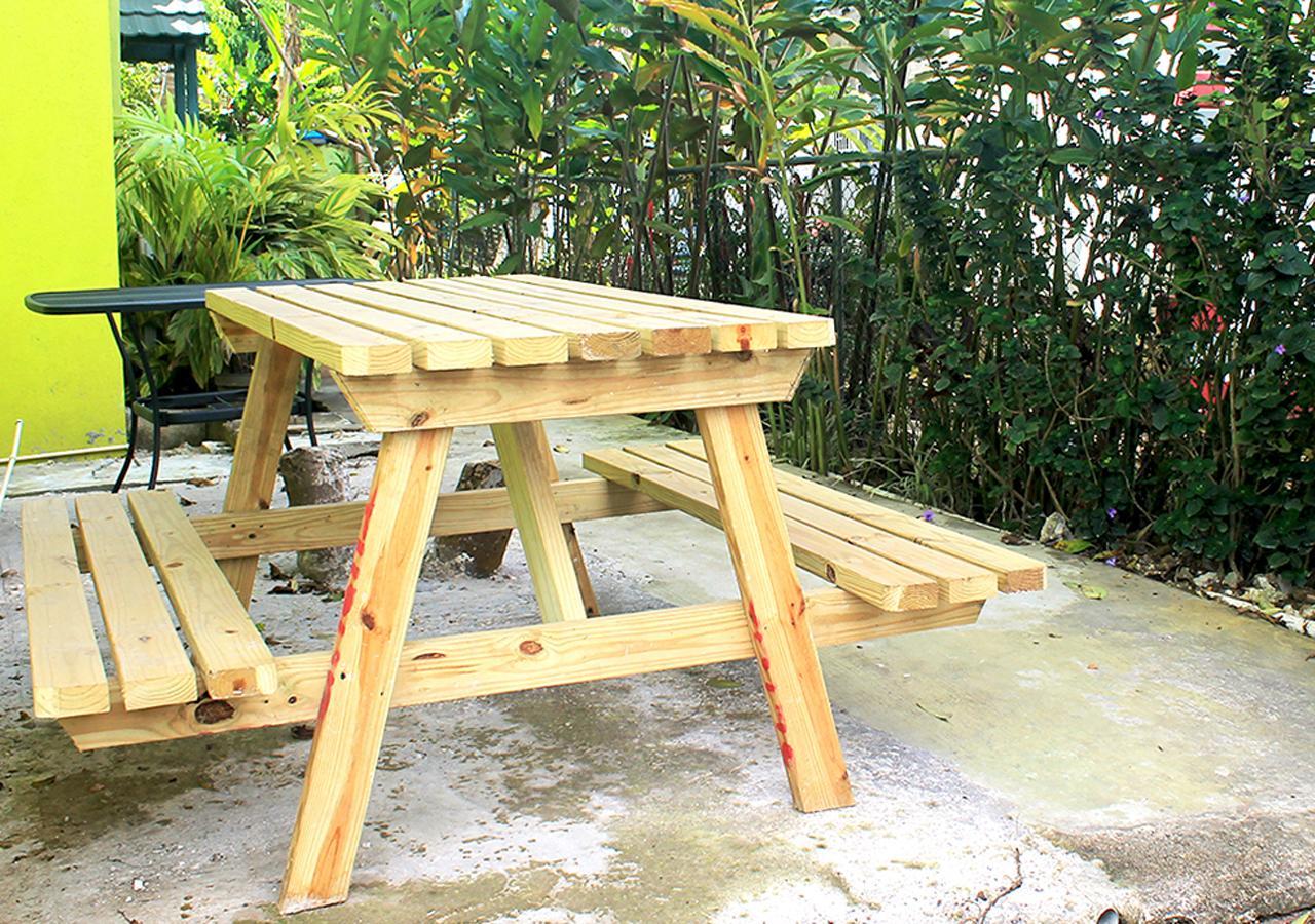 Yaad Hostel Montego Bay Buitenkant foto