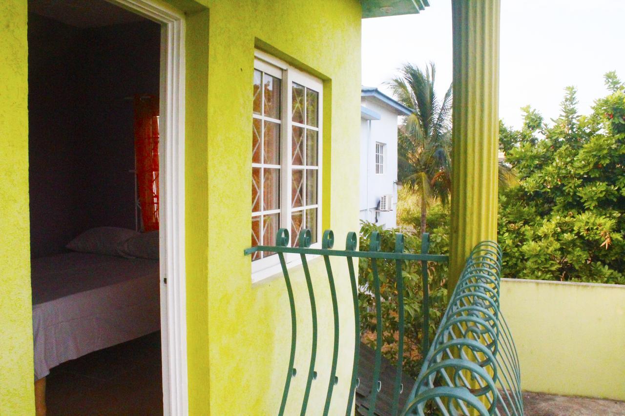 Yaad Hostel Montego Bay Buitenkant foto