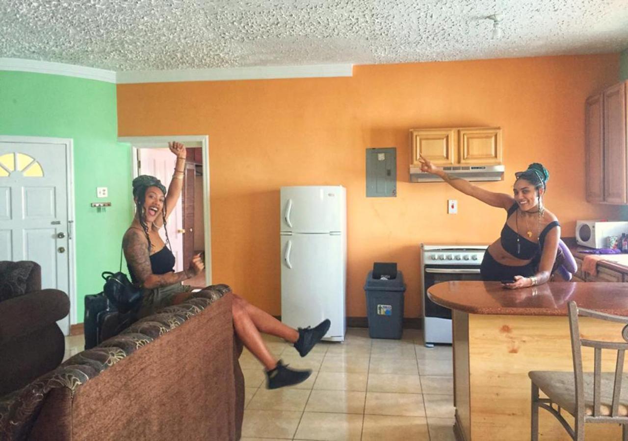 Yaad Hostel Montego Bay Buitenkant foto